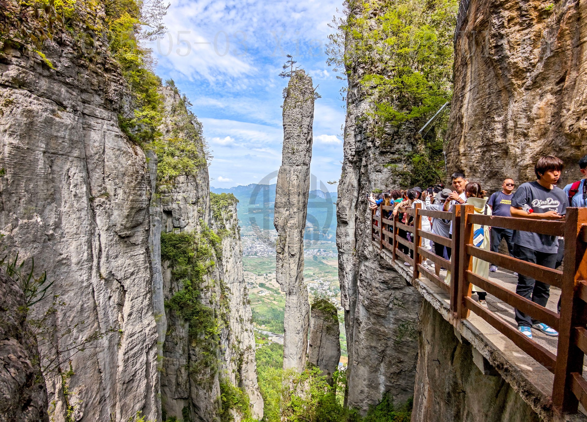 一炷香：湖北恩施大峡谷“镇谷之宝”，中国最美的四十个景点之一