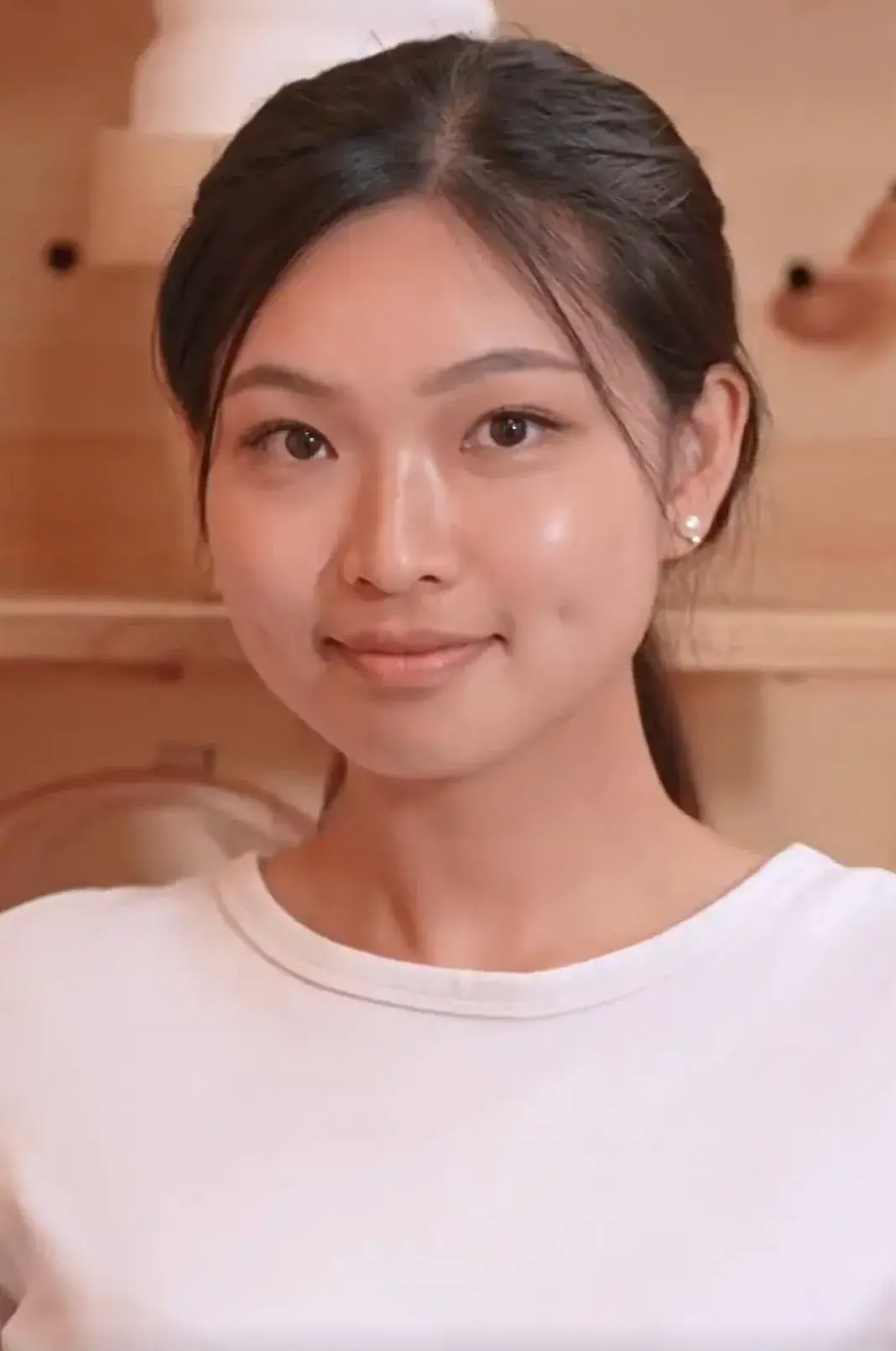 港姐初选25人入围：有人长相甜美，有人颜值低，最小的才17岁