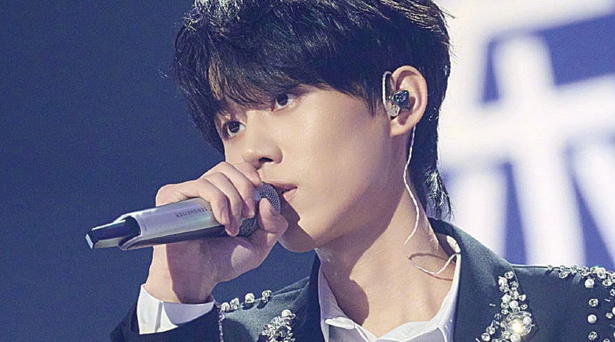 抖音神曲《嚣张》原唱首露脸 竟是单眼皮帅哥