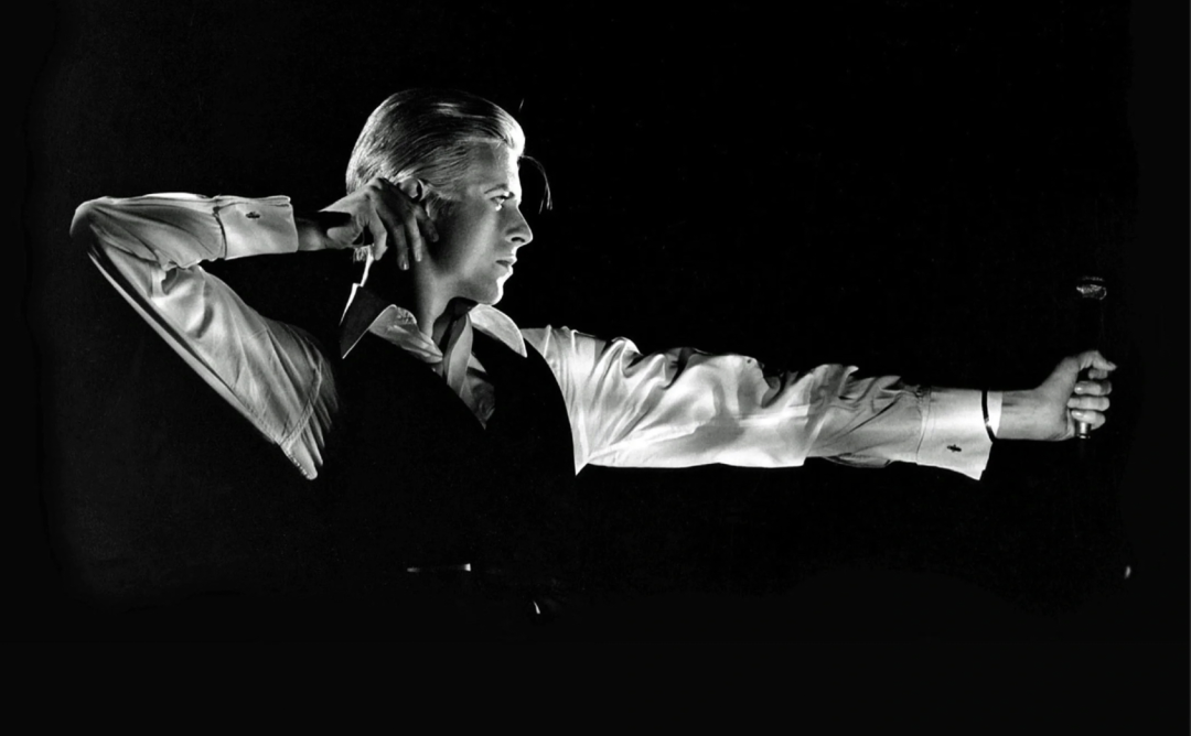 为什么给赵露思颜值托底的短翘鼻，到大s脸上就不灵了？