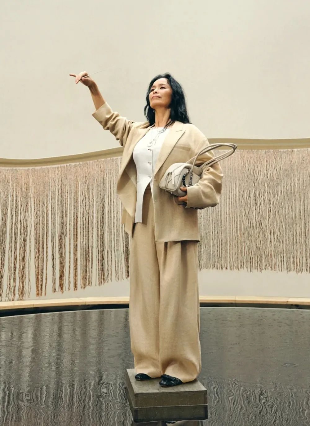 李娜、蒋奇明都爱“山下有松”！东方美学包袋，为什么引领风向？