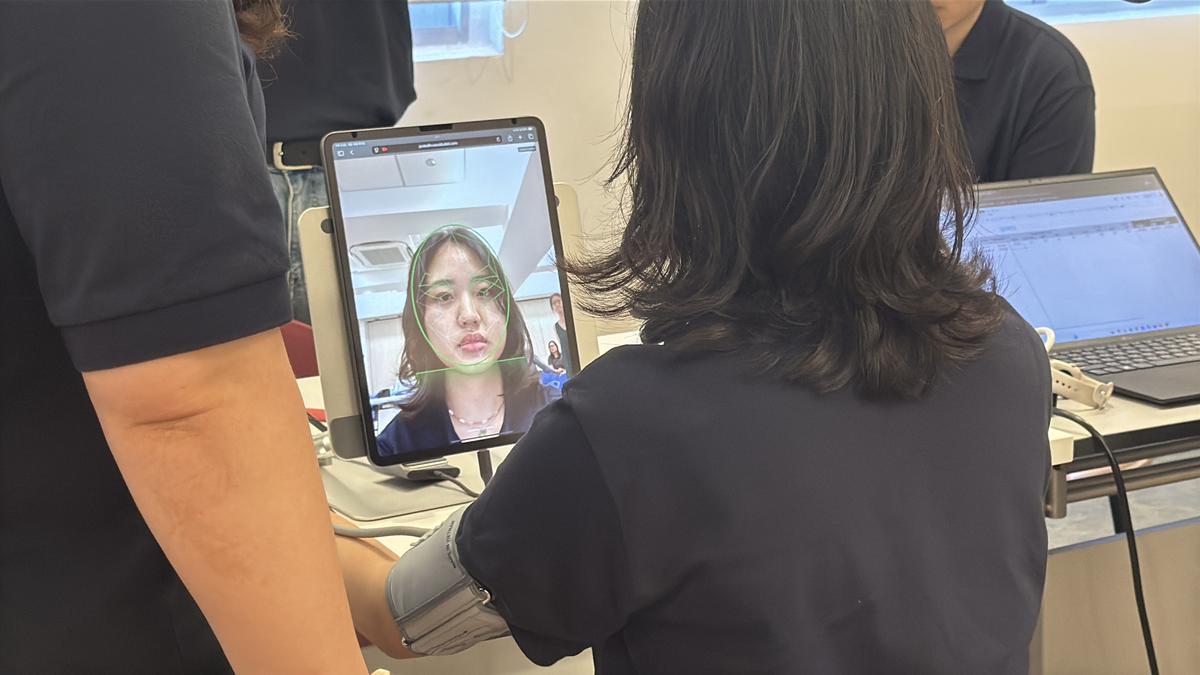 AI tool that measures heart rate and blood pressure via camera to be trialled by polyclinic patients