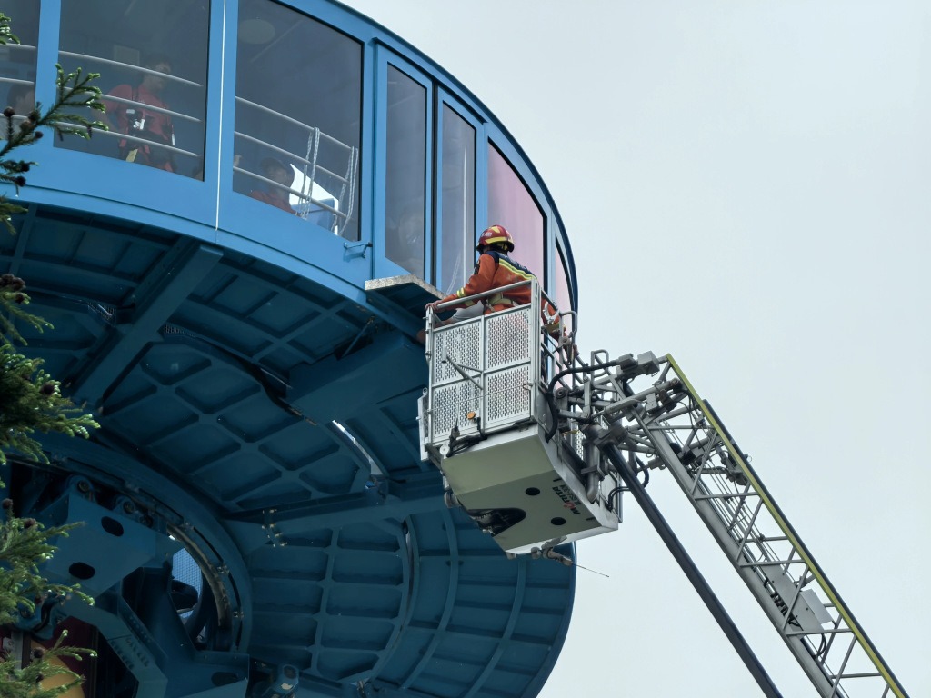 游客被困25米高空？上海乐高乐园开展游乐设施应急演练