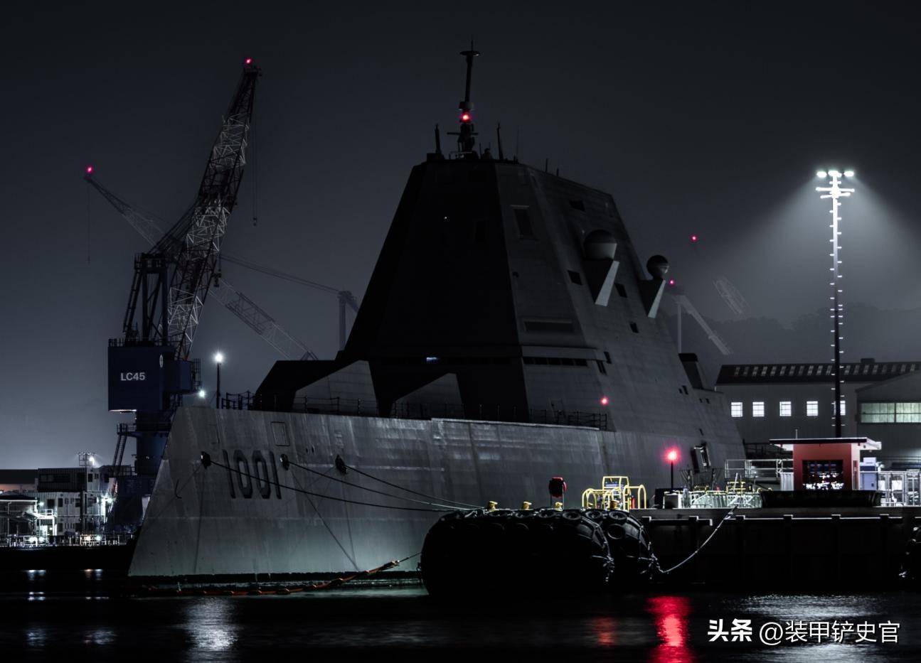 原创 美军科幻战舰锈迹斑斑，屈尊效仿中国055大驱，惨被碾压式吊打