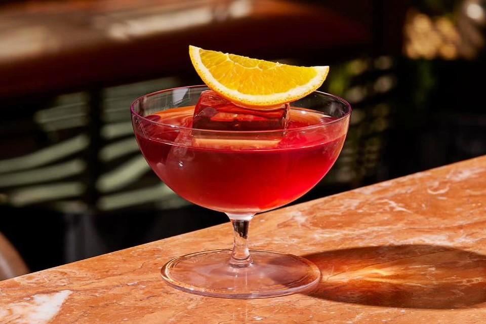 8 Cocktail Bars in Singapore Worth Discovering Right Now