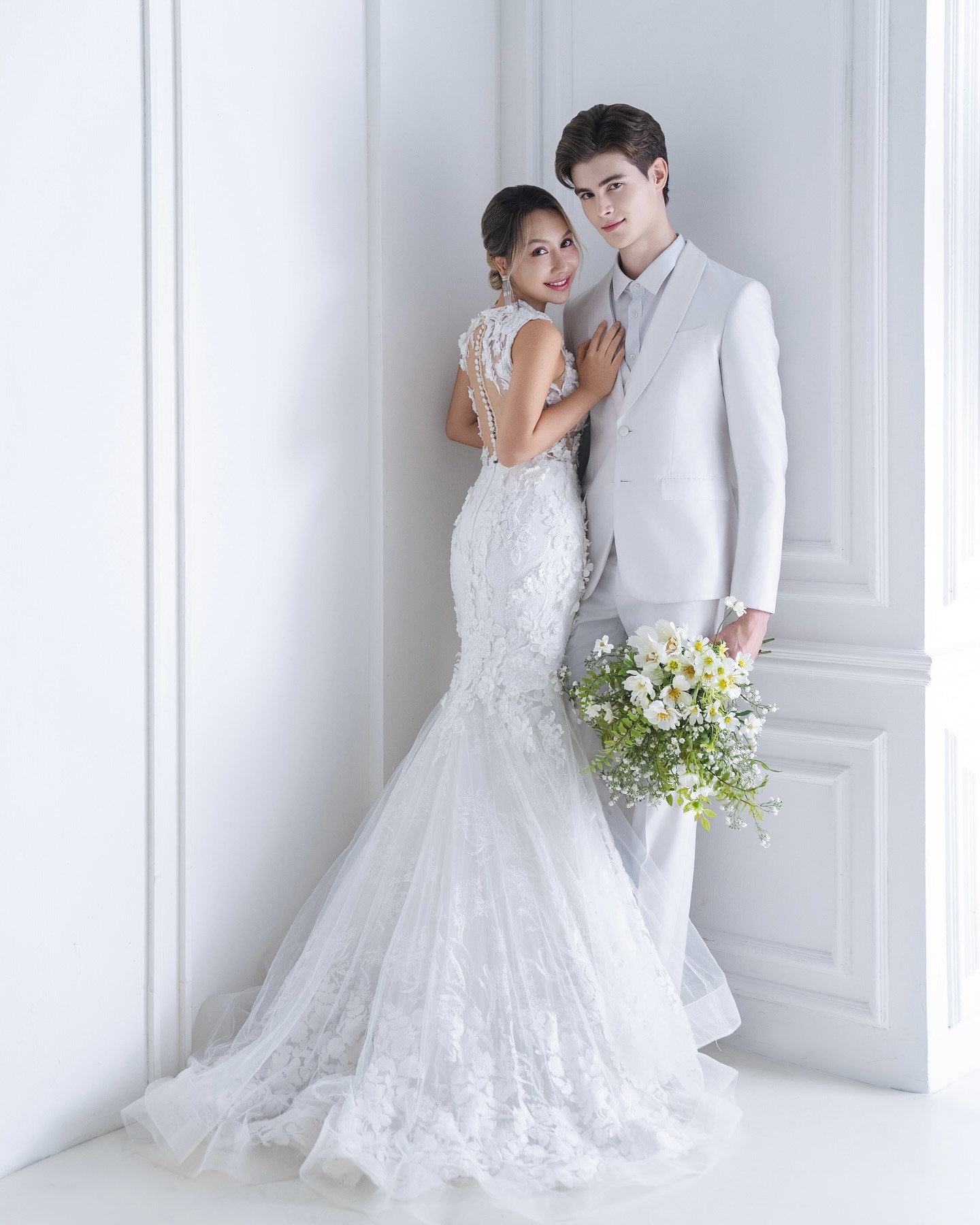 1米95俄罗斯男模结婚了，爷青结