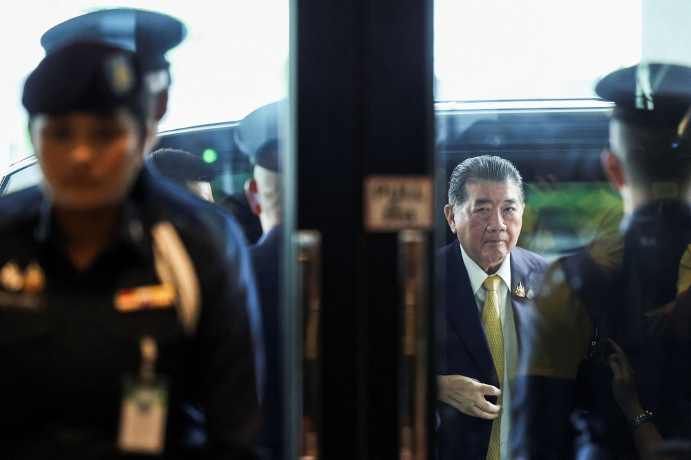 Thai acting PM heads to peace talks in Malaysia, accuses Cambodia of bad faith