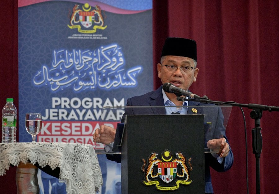 Committee completes Syariah law study, submits findings to Rulers