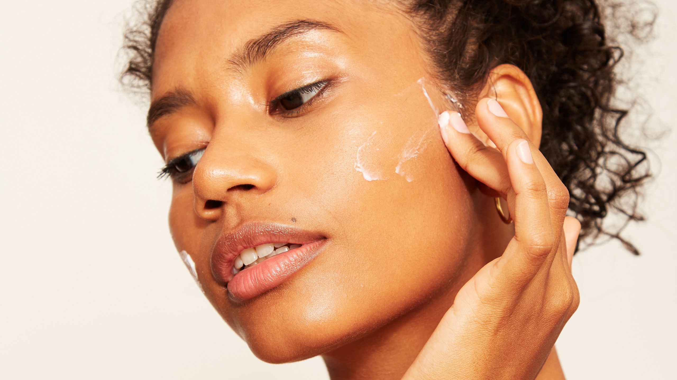4 Best Hydroquinone Creams to Tackle the Toughest Discoloration