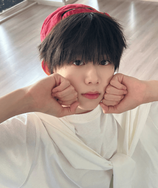 时代峰峻回应陈奕恒私联粉丝：部分内容属于虚假杜撰