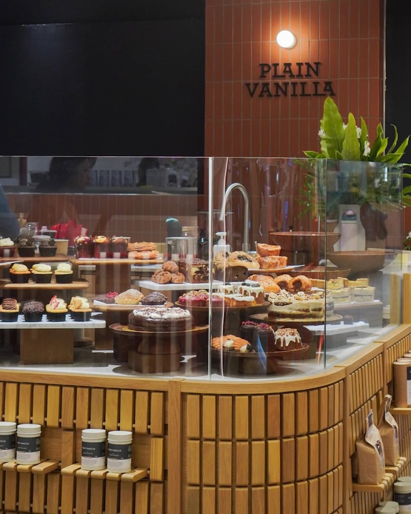 TANGS at Tang Plaza Basement returns with a new Hawkers’ Street featuring 6 Michelin-recognised hawkers, Plain Vanilla and more