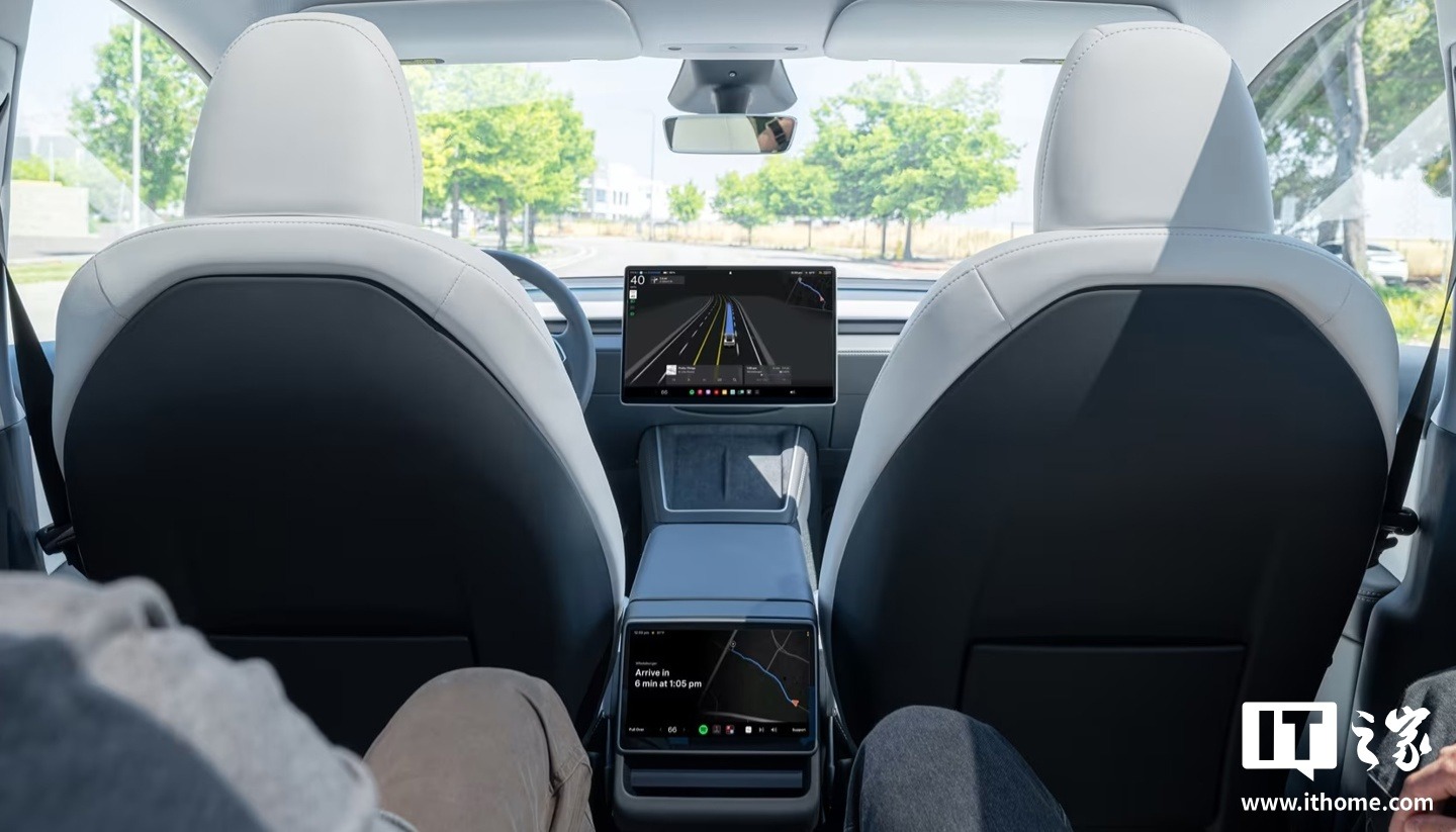 特斯拉回应 Robotaxi 安全员坐到主驾驶位：跑高速才这样