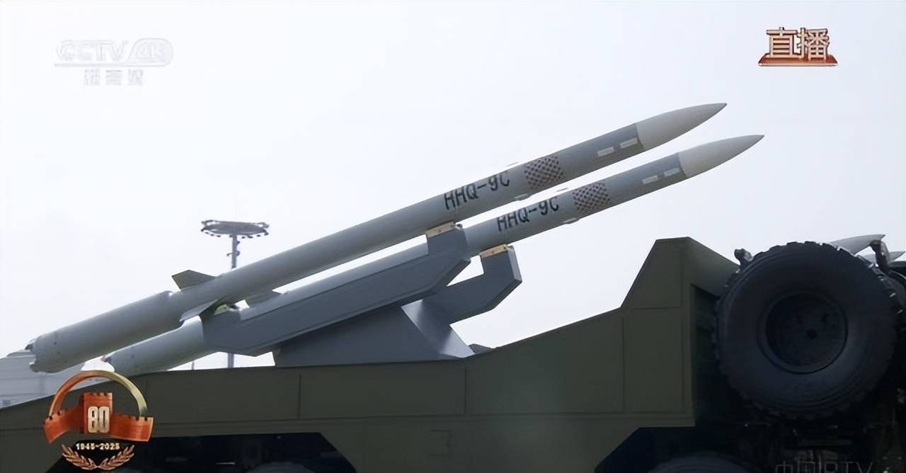 原创 真“亮瞎眼”！国产舰载高能激光防空武器登场，射程100多千米？