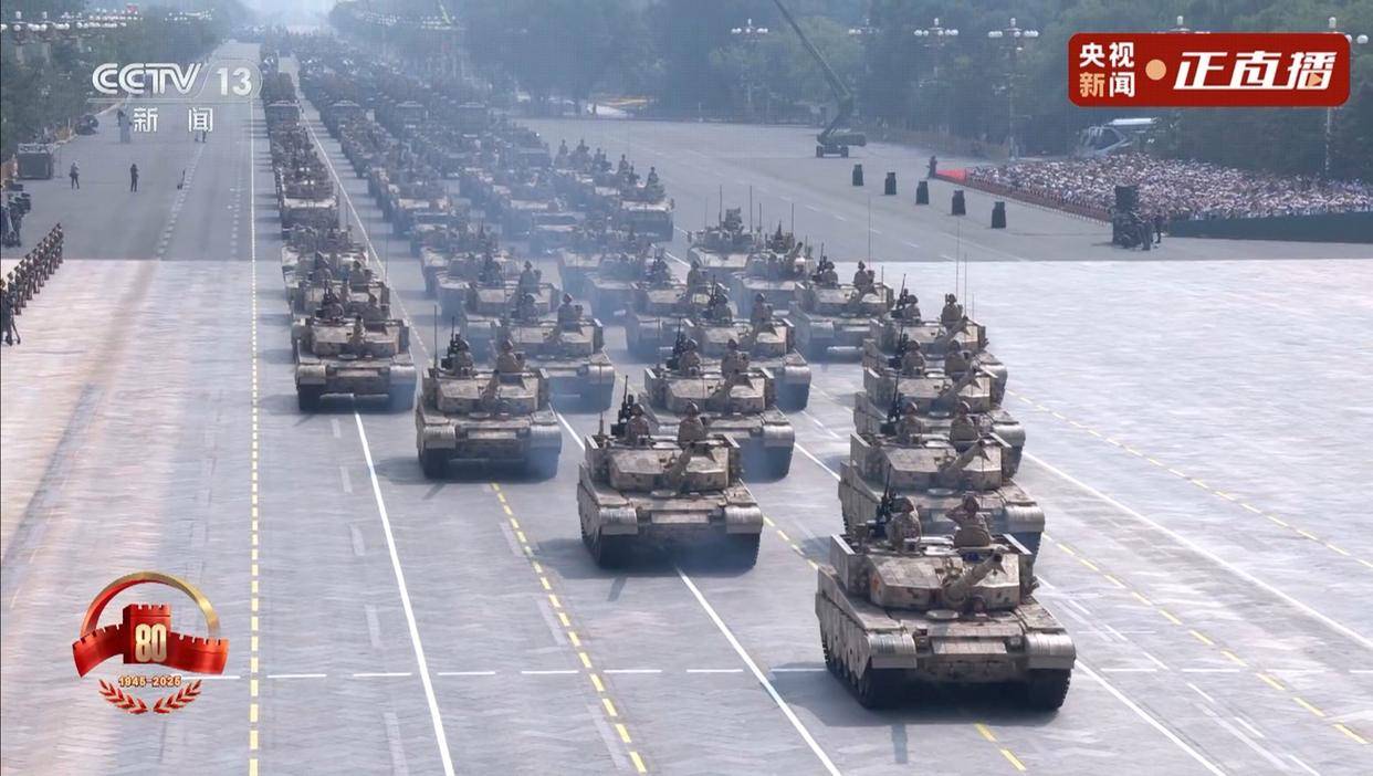 原创 全身遍布摄像头雷达，驾驶员戴VR眼镜，100坦克颠覆了所有人认知