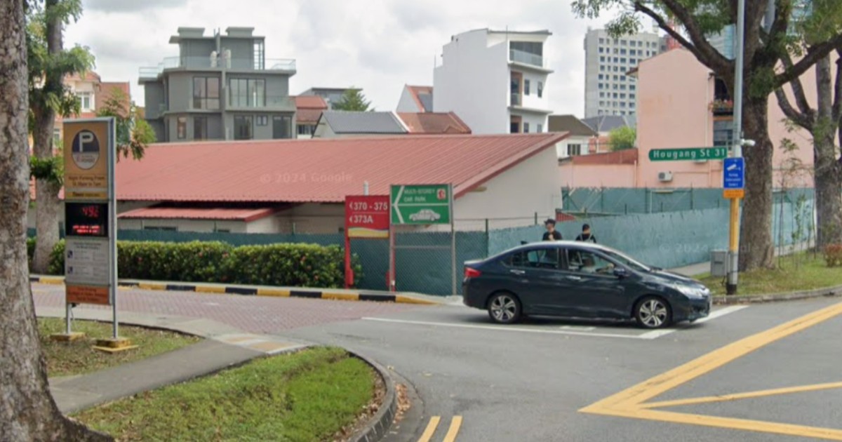 Accident or suicide? Body of woman found on ledge of Hougang block!