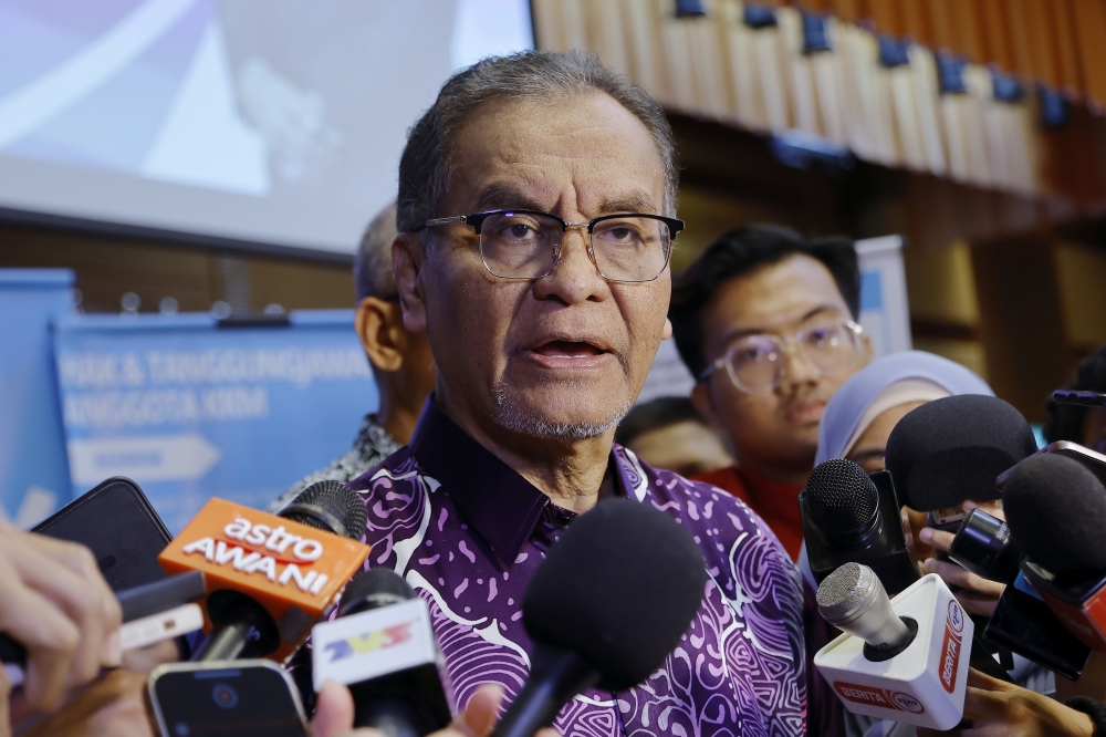 Govt saves over RM900m from generic medicines push, says Dzulkefly
