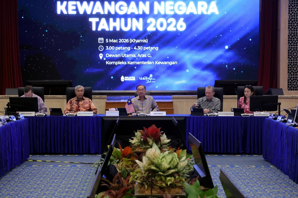 Anwar chairs 2026 National Finance Council meeting attended by DPMs and state leaders