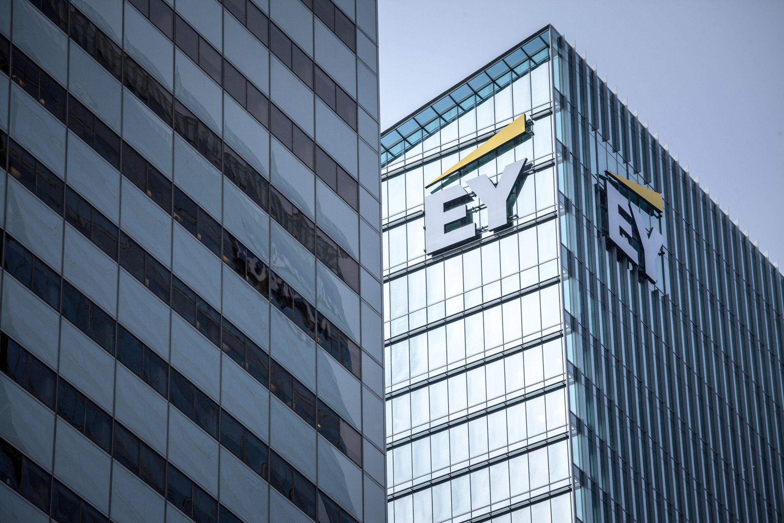 EY rolls out agentic AI tools for audits globally