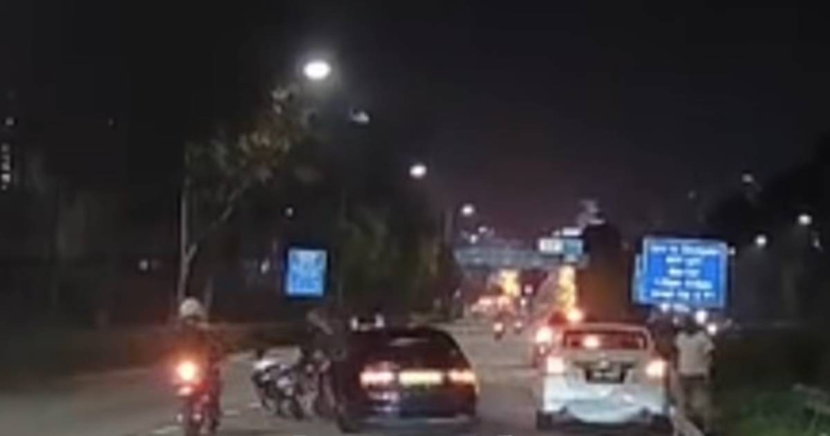 Motorcyclist taken to hospital after hit-and-run accident involving BMW car along BKE