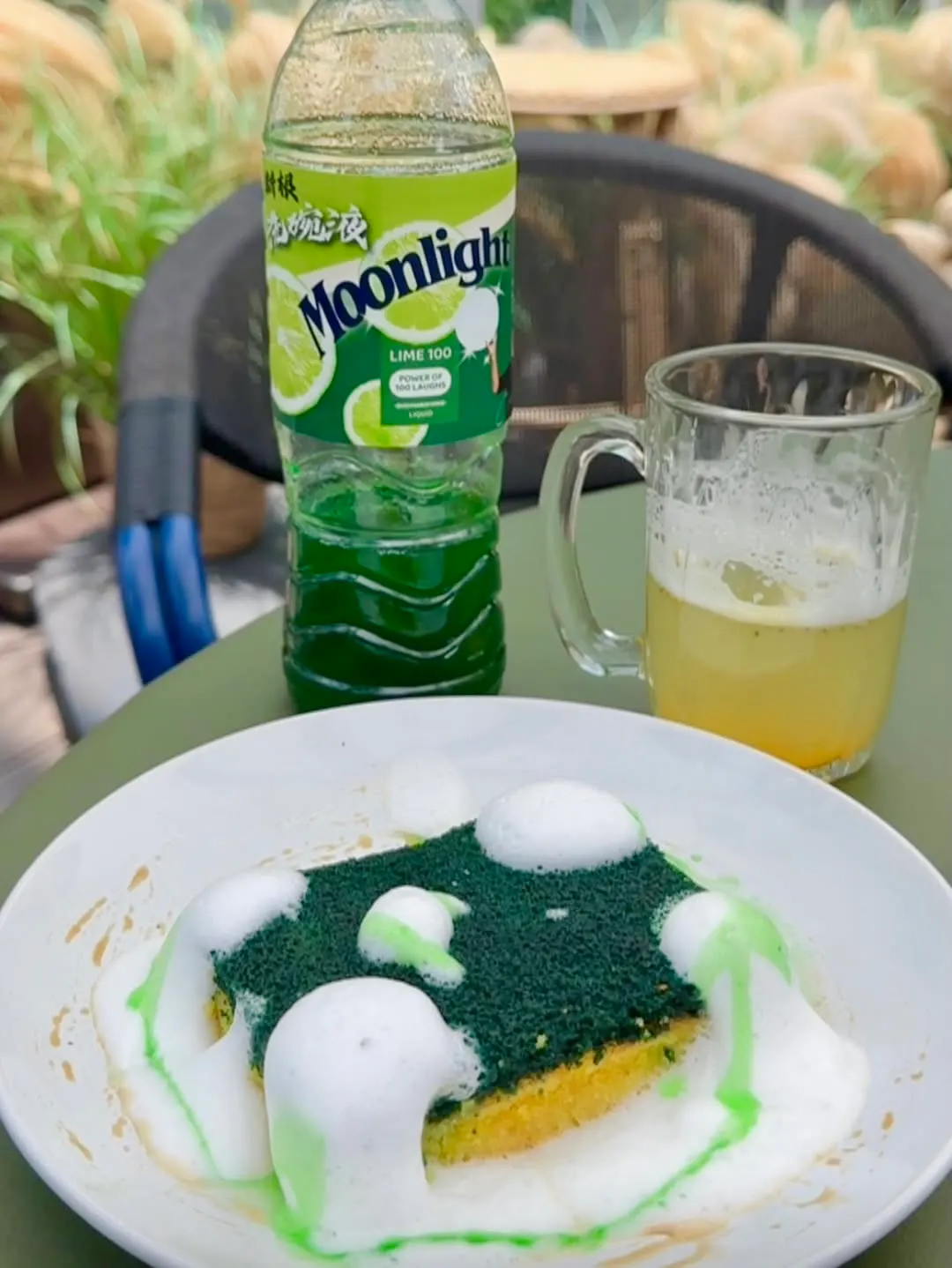 Would You Eat This $20 ‘Kitchen Sponge’ Cake With ‘Soap Suds’?
