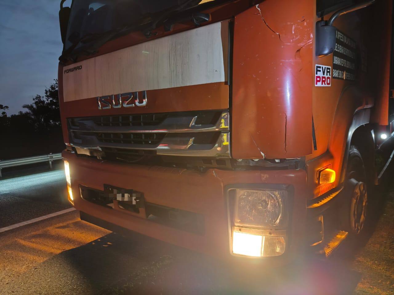 20-Year-old s’porean motorcyclist dies after accident with lorry along ...