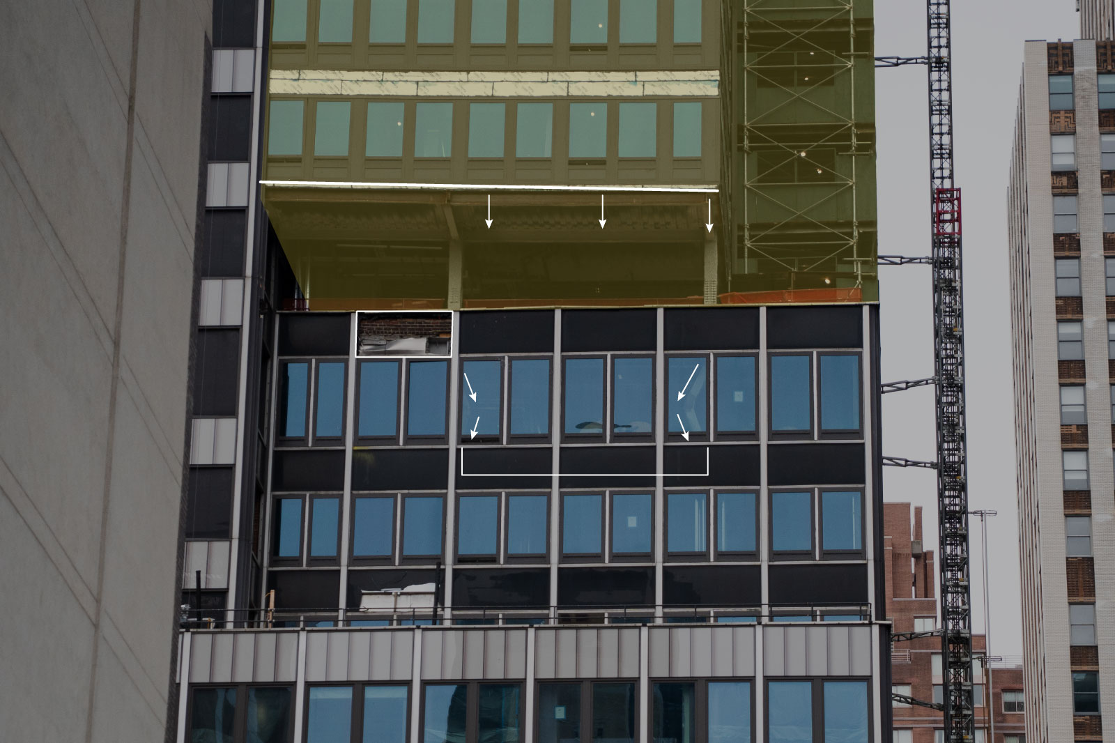 Manhattan Building’s Columns Buckled Beneath New Addition, Images Show