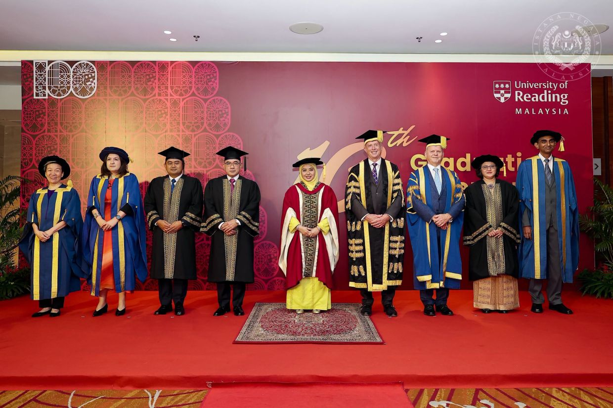 Queen conferred honorary doctorate of psychology
