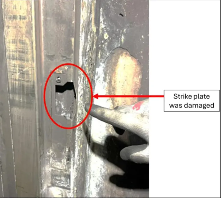 Photo: news.nestia.com SMRT Inspects Tunnel Cross-Passage Doors Following Metal Cladding Incident